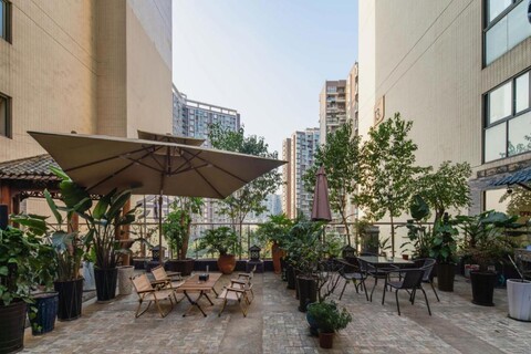 Lianyi Hotel