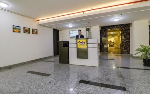 FabHotel Pitampura