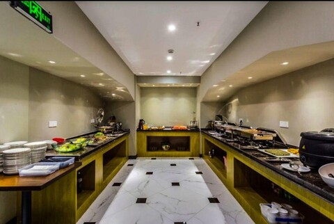 Home Inn Select Hotel (Nanjing South Railway Station Tianyuan West Road Subway Station)