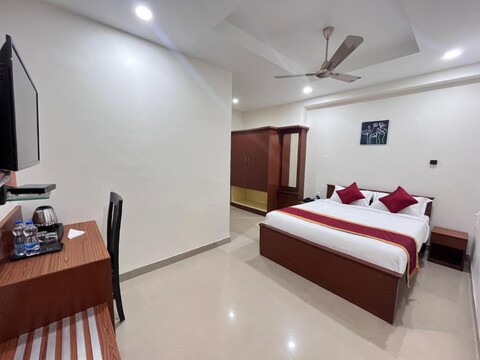 Hotel Royal Flora Koramangala
