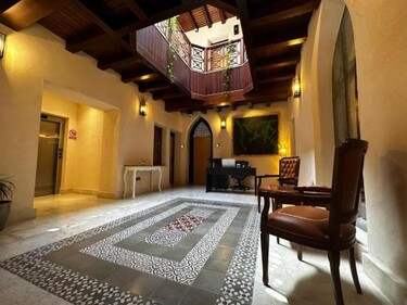 Hemd Hotels Puerta Real Boutique