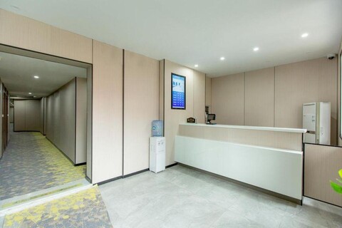 Shanghai Xingyi Hotel (Shanghai Guilin Park Subway Station)