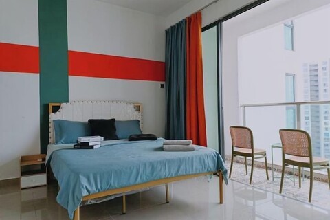 TypeB-10pax-5Bedroom-Balcony-IOICityMall-UKM-C180- Cheras