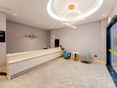 Wanbai Hotel (Shanghai Hongqiao Airport National Convention and Exhibition Center)