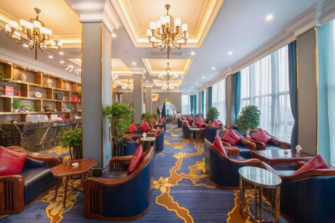 Chengdu Jinsha Gladden Hotel (Kuanzhai Alley Southwest University of Finance and Economics)