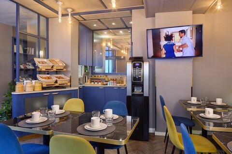 호텔 옴 바이 해피컬처