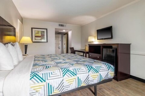 Motel 6 Dallas TX Downtown