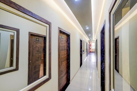 Hotel O Luxe Paradise