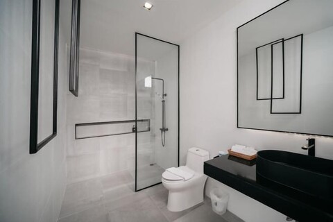 Her Huahin Pool Villa