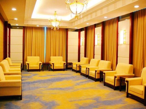 City Hotel