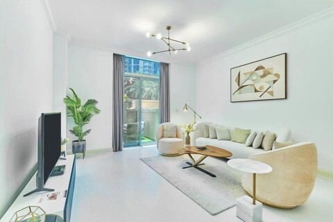 bnbme Dubai Marina: Quiet Patio Oasis