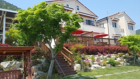 Namhae Enbada Pension