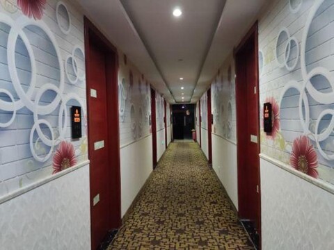 Shanghai Xingui Home Hotel (Qingpu Xincheng Subway Station)