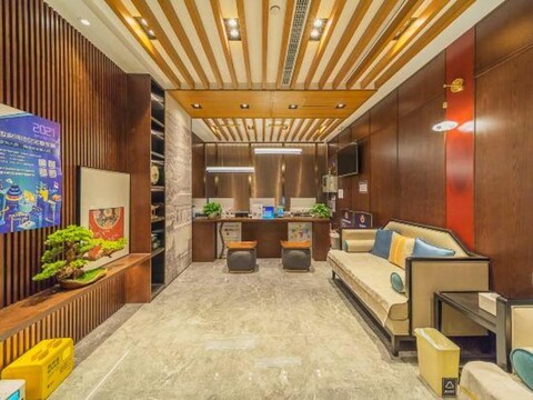 Super 8 Hotel (Beijing Tian'anmen Wangfujing Pedestrian Street)