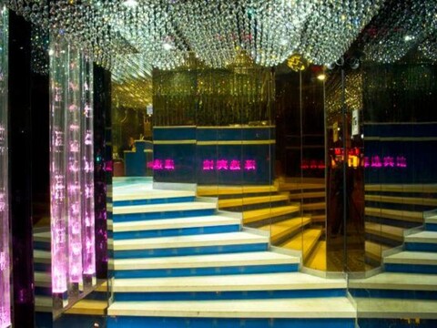 Zexuan Boutique Hotel (Subway Station Store, Zhenping Road, Shanghai)