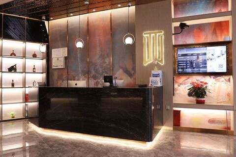 Waiting Hotel (Shanghai Fudan University, Sanmen Road Metro Station)