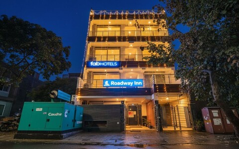 팹호텔 로드웨이 인