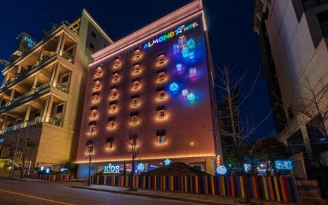 김해 장유 아몬드  키즈풀호텔 장유점