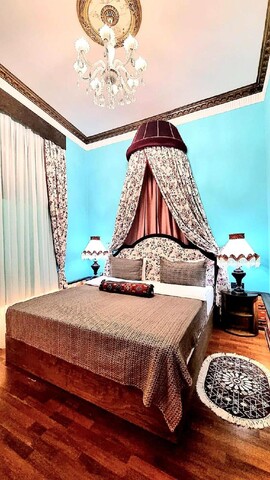 Apartments History 1870