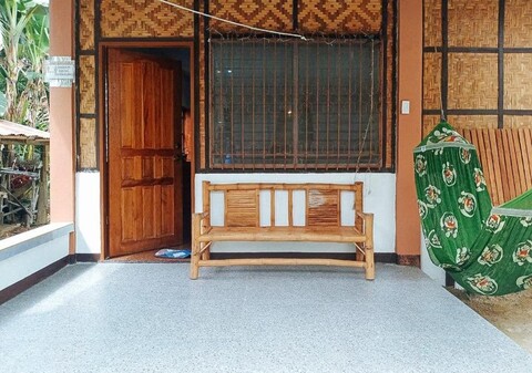 이라 게스트 하우스