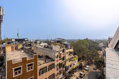 The King Palace Near Nizamuddin Railway Station