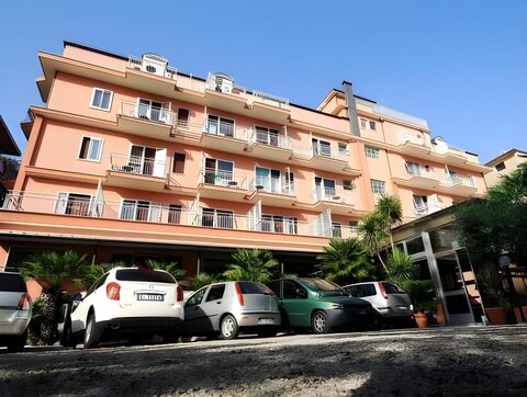Hotel & Apartments Sasso