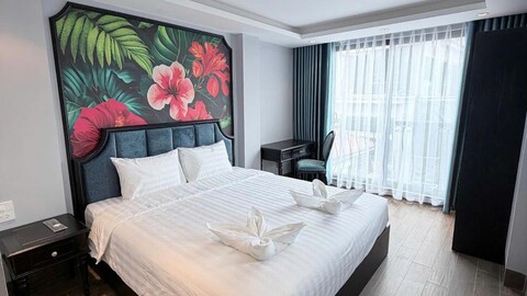 오로라 호텔 앤 아파트먼트