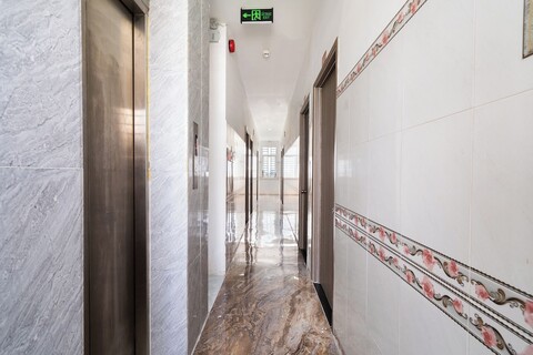 컬렉션 O 디스트릭트 12 - 마우 팀 호텔