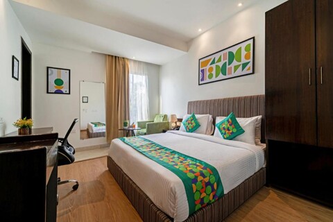 Treebo Premium The Mustard Inn Lawrence Road