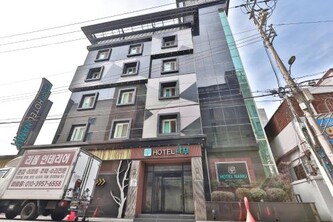 경주 호텔 나무