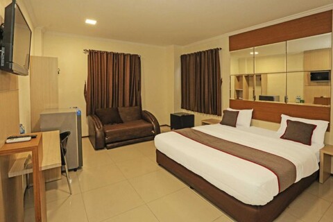 Dancenter Hotel Fiducia Serpong