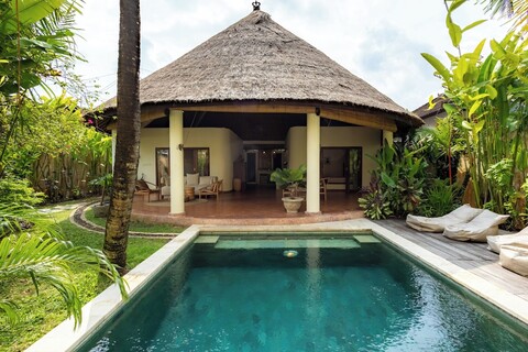 플로르 빌라 바이 베터플레이스