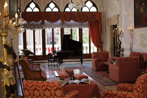 호텔 라 레지덴자