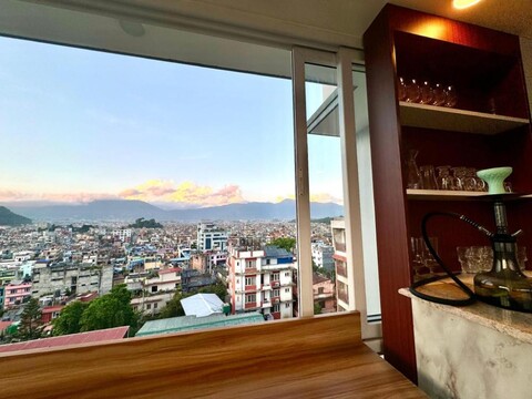 Hotel Alleyway Express