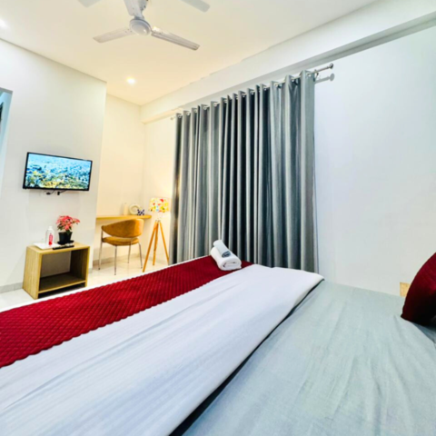 Roost Stay Hotel and Restaurant Hotel