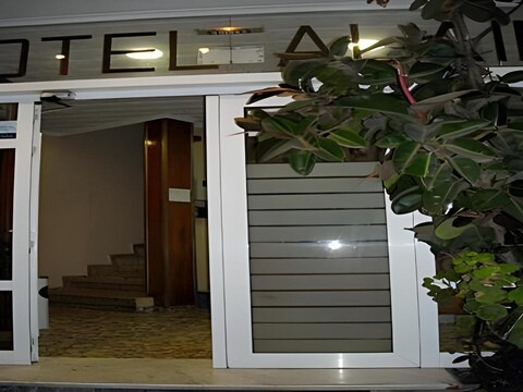 Hotel Alain
