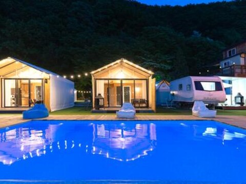 Maple Glamping Branch 1