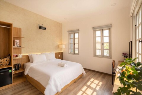 참스 호텔 앤 홈스테이