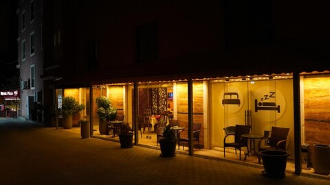 Petra agora hotel 