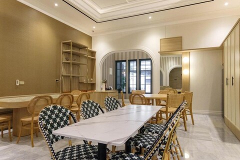 카사 리빙 세노파티