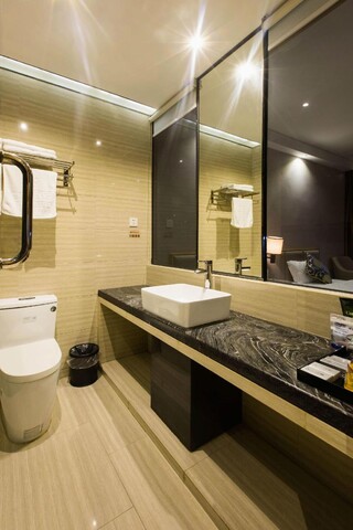 AOYI  MODERN  HOTEL