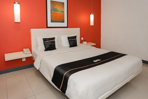 캐피탈 O 93347 글로독 인 바이 NAM 글로독 플라자 근처