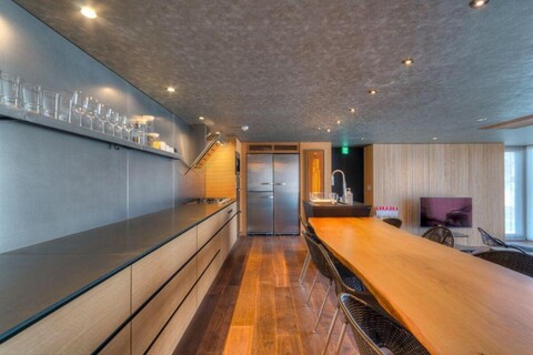 Hideaway on Escarpment by H2 Life