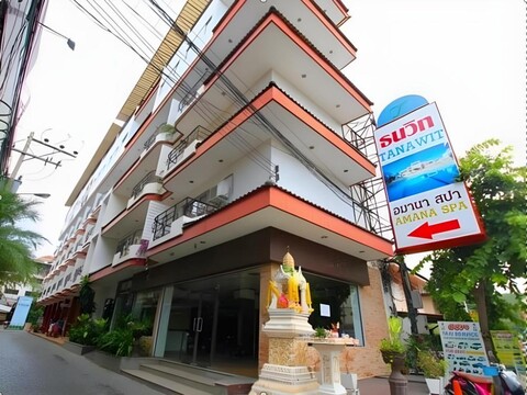 타나윗 하우스 호텔