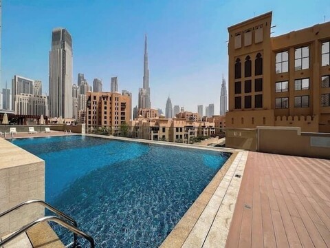 보그, 다운타운 두바이 몰 근처, 부르즈 칼리파