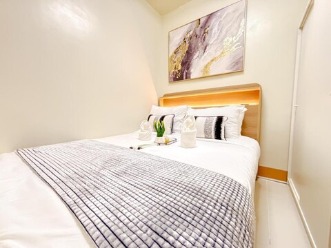 더 시티 스프리츠 l 와이파이 플러스 넷플릭스 아이쇼어 3 B03-0939