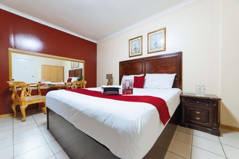 레드도어즈 @ 클락뷰 21st 스트리트 앤젤레스 시티