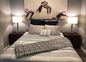 Studio Free Parking Walk to Convention