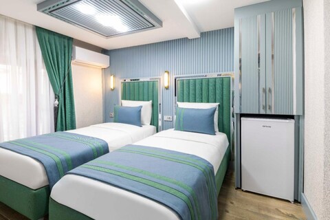 산타 리오 골드 탁심 호텔