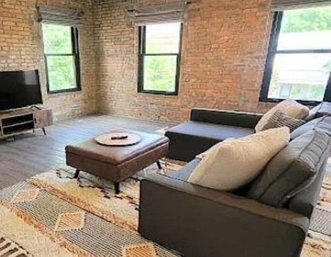 Prime Location – Short North – Free Parking